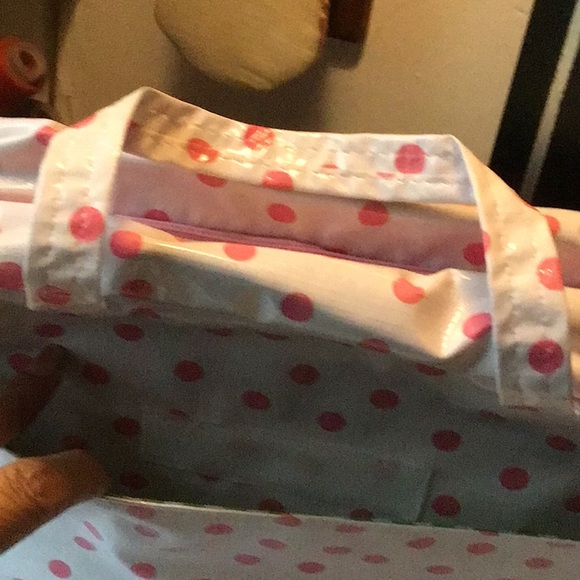 Bundle of Travel Toiletry Bag w Beautiful Bag of Bath Products NWT! Barbiecore🥰 - Picture 5 of 12